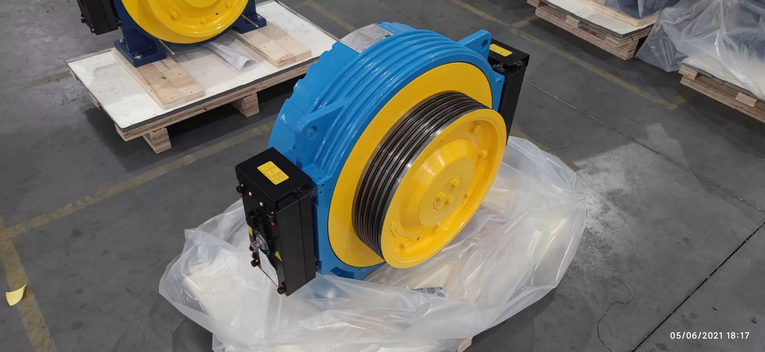 Gearless machine MARGADRIVE MD 400-450-480 - Image 11